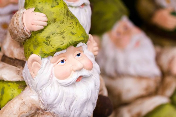 Nain de jardin : comment choisir le parfait compagnon pour votre espace vert